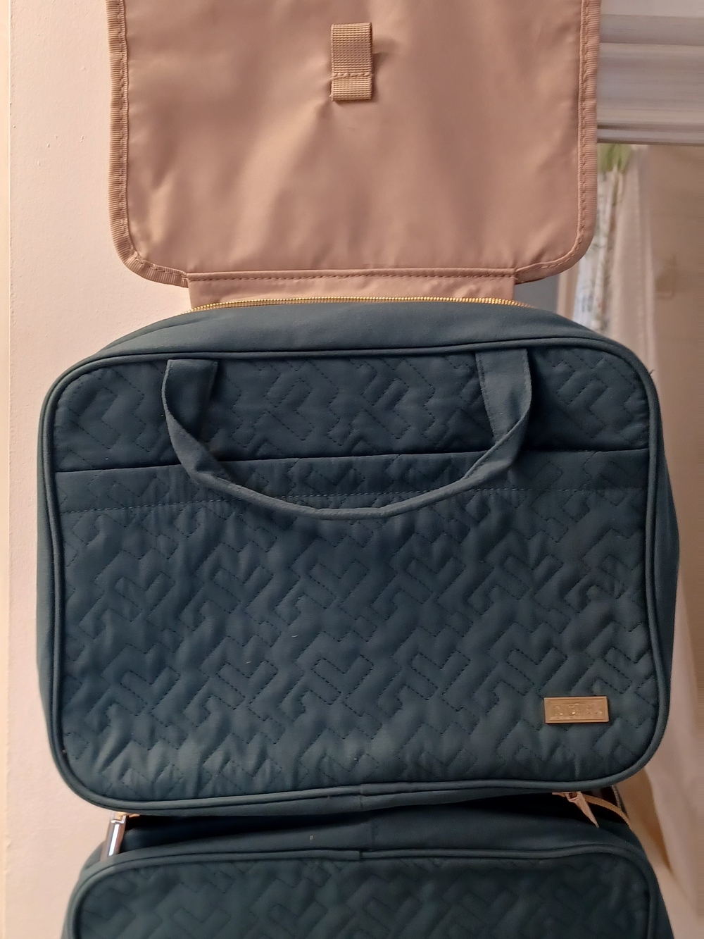 Quilted Travel Makeup & Toiletry Bag - Teal